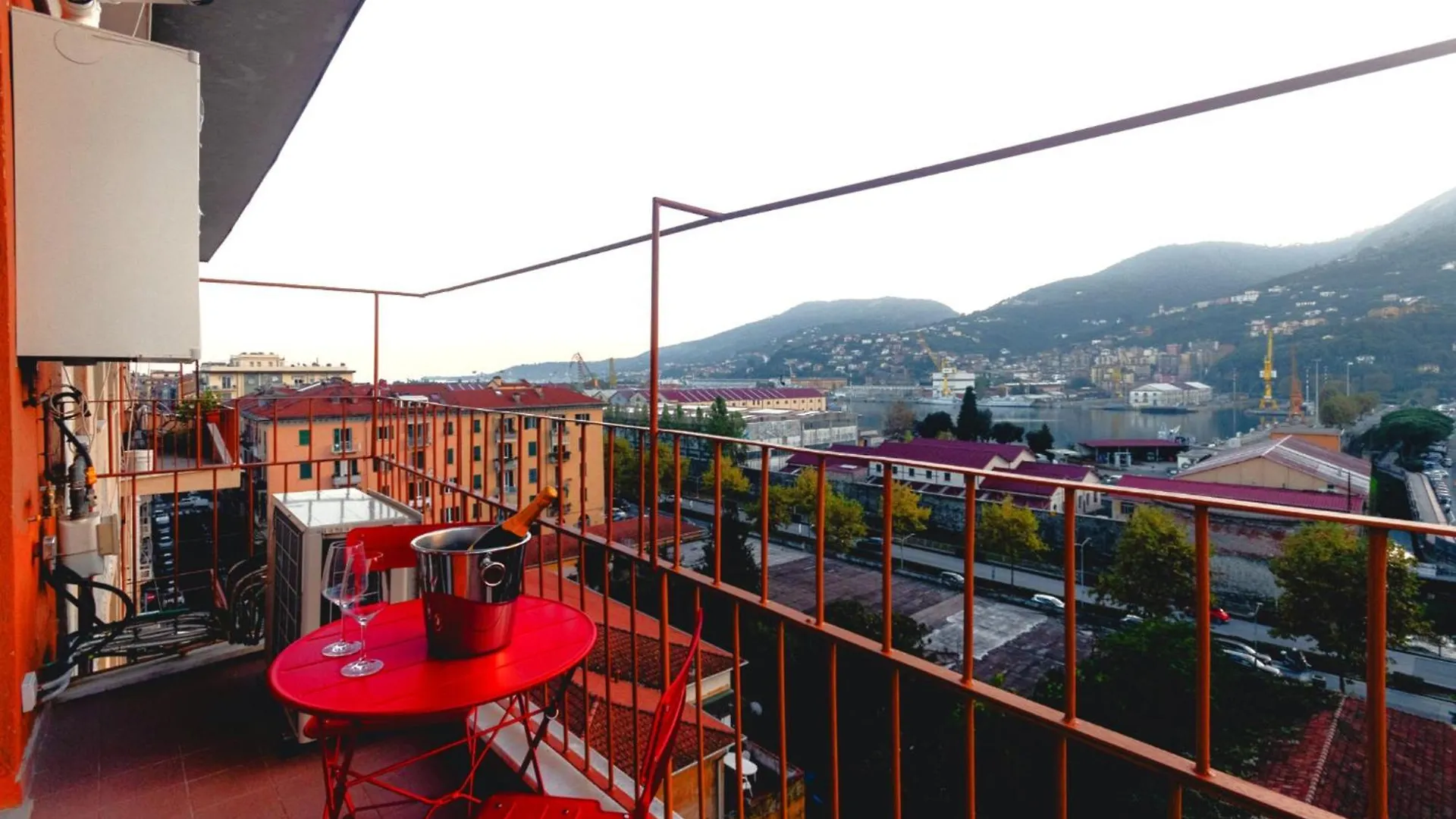 Penthouse 270 Degrees View Apartment La Spezia